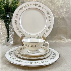 Lenox Brookdale dinnerware set