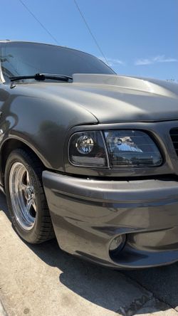 Ford lightning headlights