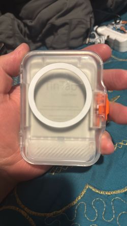 NEW Spigen MagSafe Card Case Holds up to 8 Cards and Valuables Powerful Magnetic