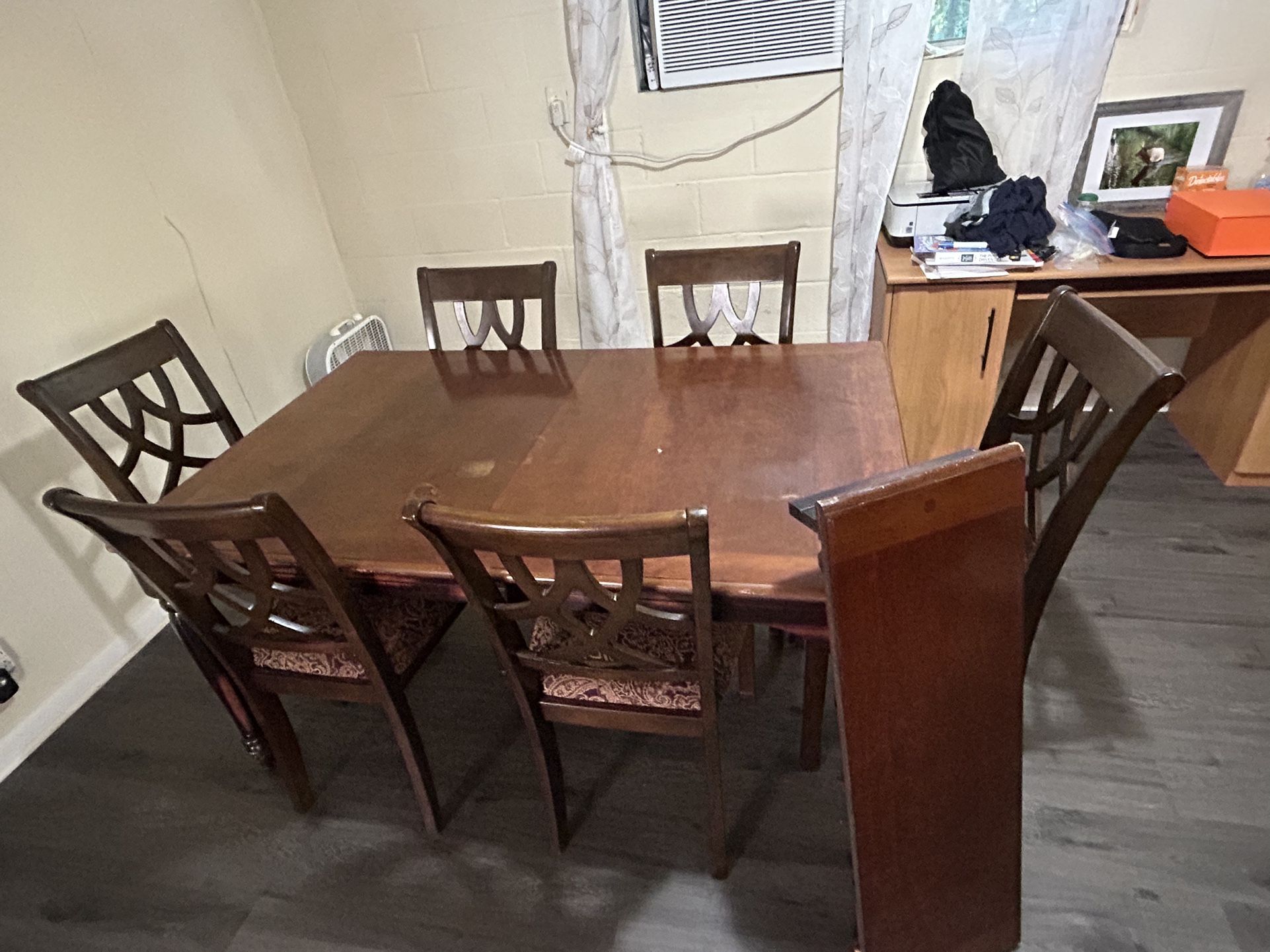 Dinning Room Table With 6 Chairs