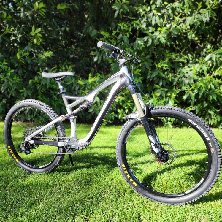 Specialized Stumpjumper EVO Small - $1,400