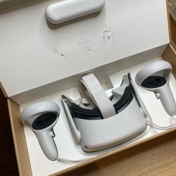 Oculus Quest 2 With 60 Games LIKE NEW 