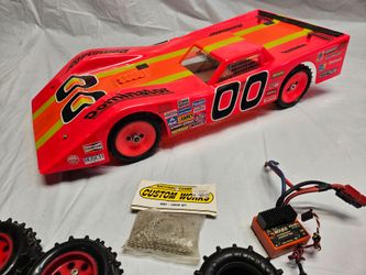 Rc car dominator 1/10 scale