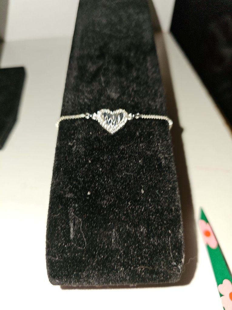 New Silver Heart Bracelet
