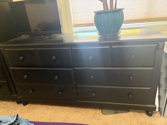 Two black dressers