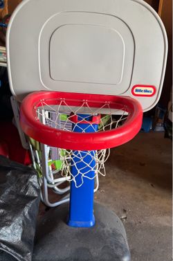 Basketball toy
