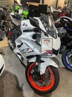 2023 Yamaha R7