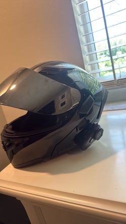 Motorcycle helmet