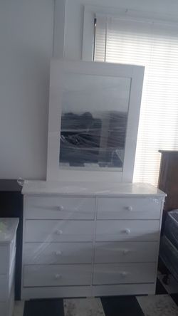 Dresser and mirror $150