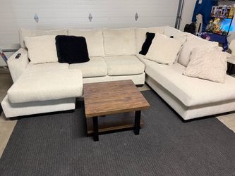 Couches for sale $500 cream color