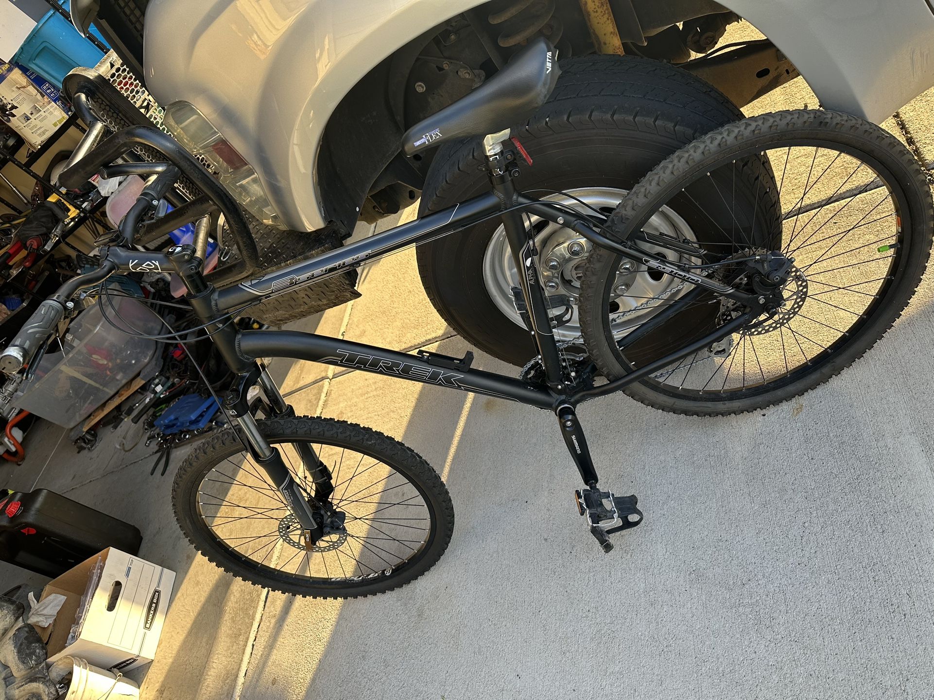 Trek 3900 SR Suntour