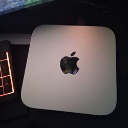 Apple Mac Mini Desktop Computer