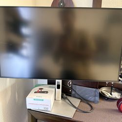 Dell 27 in UHD monitor 60hz  U2722D 1440P