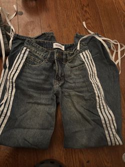 Jeans Size 1 Very Cute With Lace