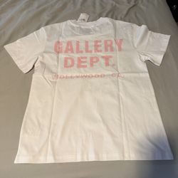 Gallery Dept Tshirt Size Small