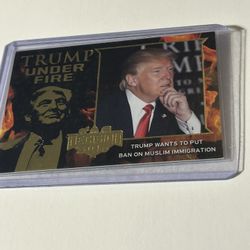 PRESIDENT DONALD J TRUMP TRADING CARD