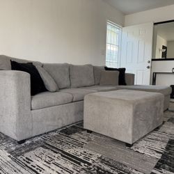 Modern Sectional Couch - Good Condition 