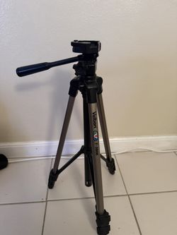 Velbon T-3500 Tripod Deluxe Lightweight