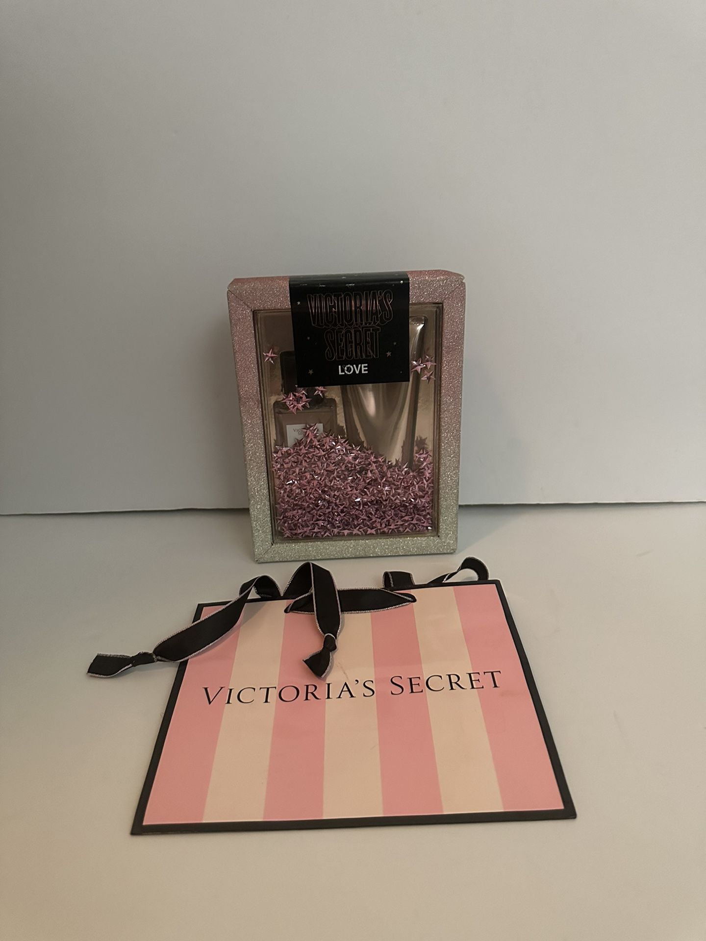 Victoria Secrets Perfume Set with Gift Bag