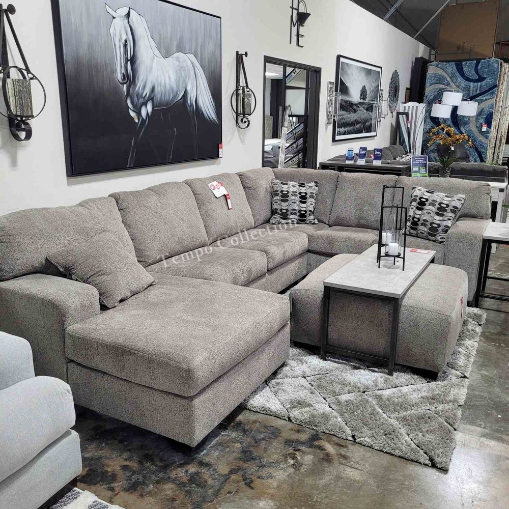 Sectional couch for living room