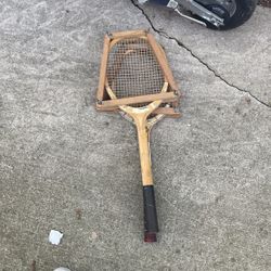 2 Rackets 
