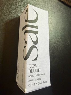 Saie blush liquid