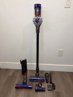 Vacuum Dyson V8 ABSOLUTE