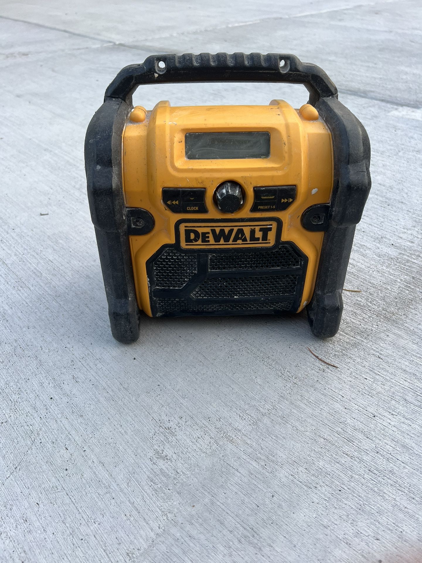 DEWALT Multi por radio