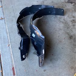 2000 Acura Integra Fenders/ Front Wheel Well Covers 