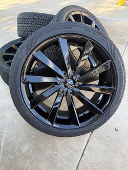 24” Giovanna / Koko Kuture Wheels For Gm trucks Suv