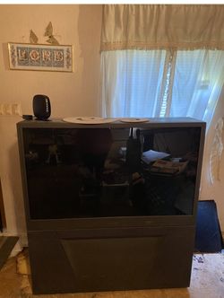 TV Mitsubishi 50”