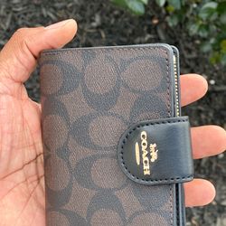 Coach wallet