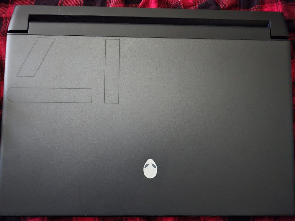 Alienware M17 R3