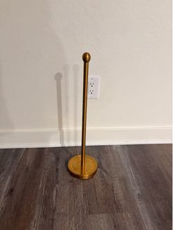 Toilet paper holder