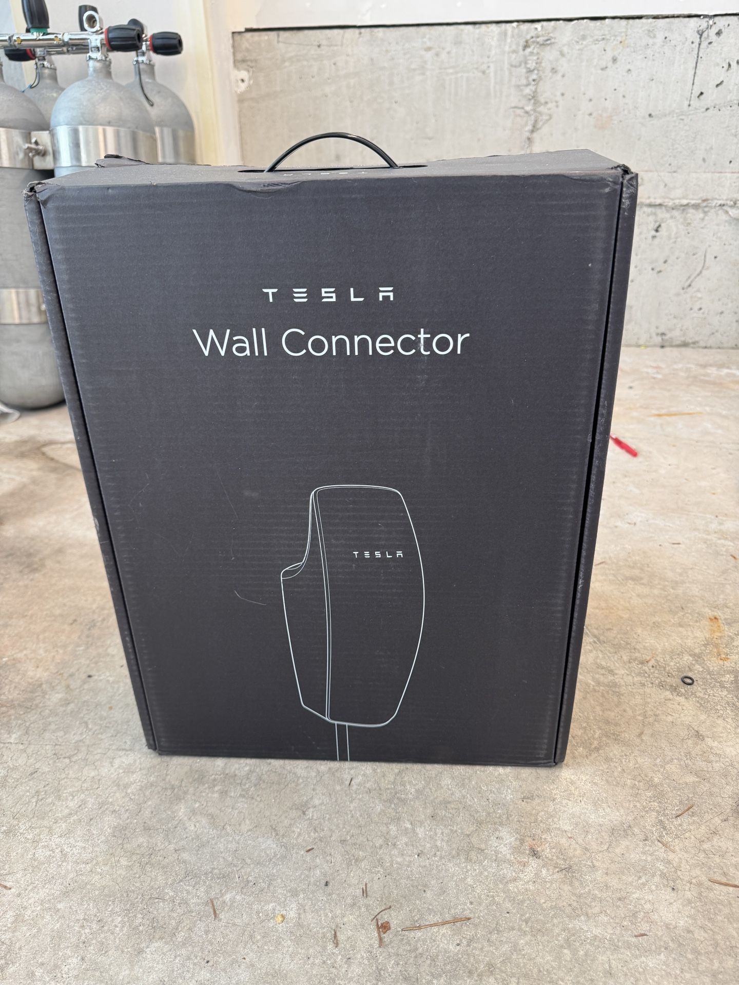Tesla Wall Charger/Connector