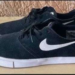NIKE SB SHOES