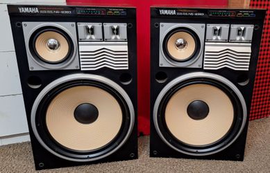 YAMAHA  VINTAGE SPEAKERS  model # ns-9393
