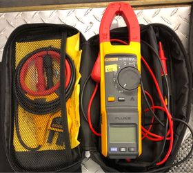 Fluke 381 w/Remote Display Like New