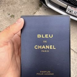 Blue Dead Chanel Paris