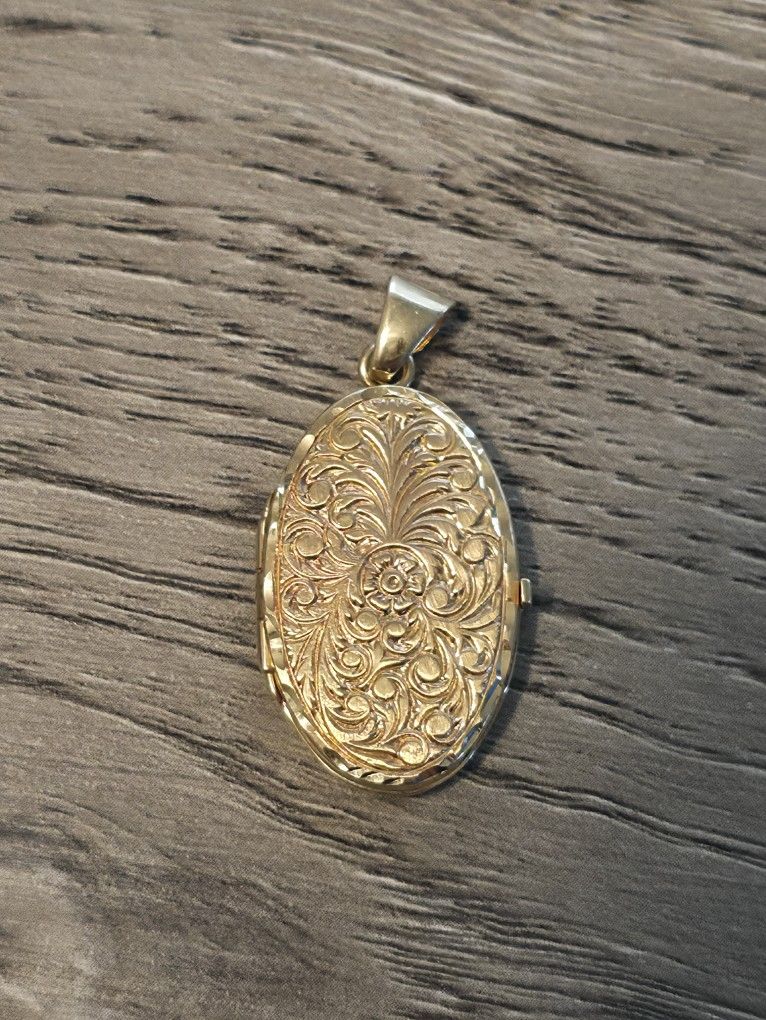 14k Gold Locket