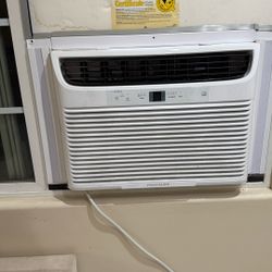 Window Air Conditioning Unit 
