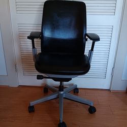 Steelcase Amia Office Chair 