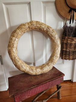 Charming Straw Wreath 