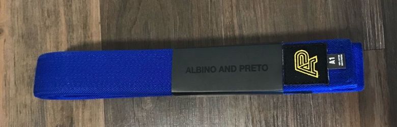 New Albino & Preto Blue Belt A1