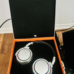 Neumann NDH STUDIO HEADPHONES 