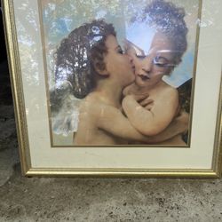 Kissing Angel Picture 
