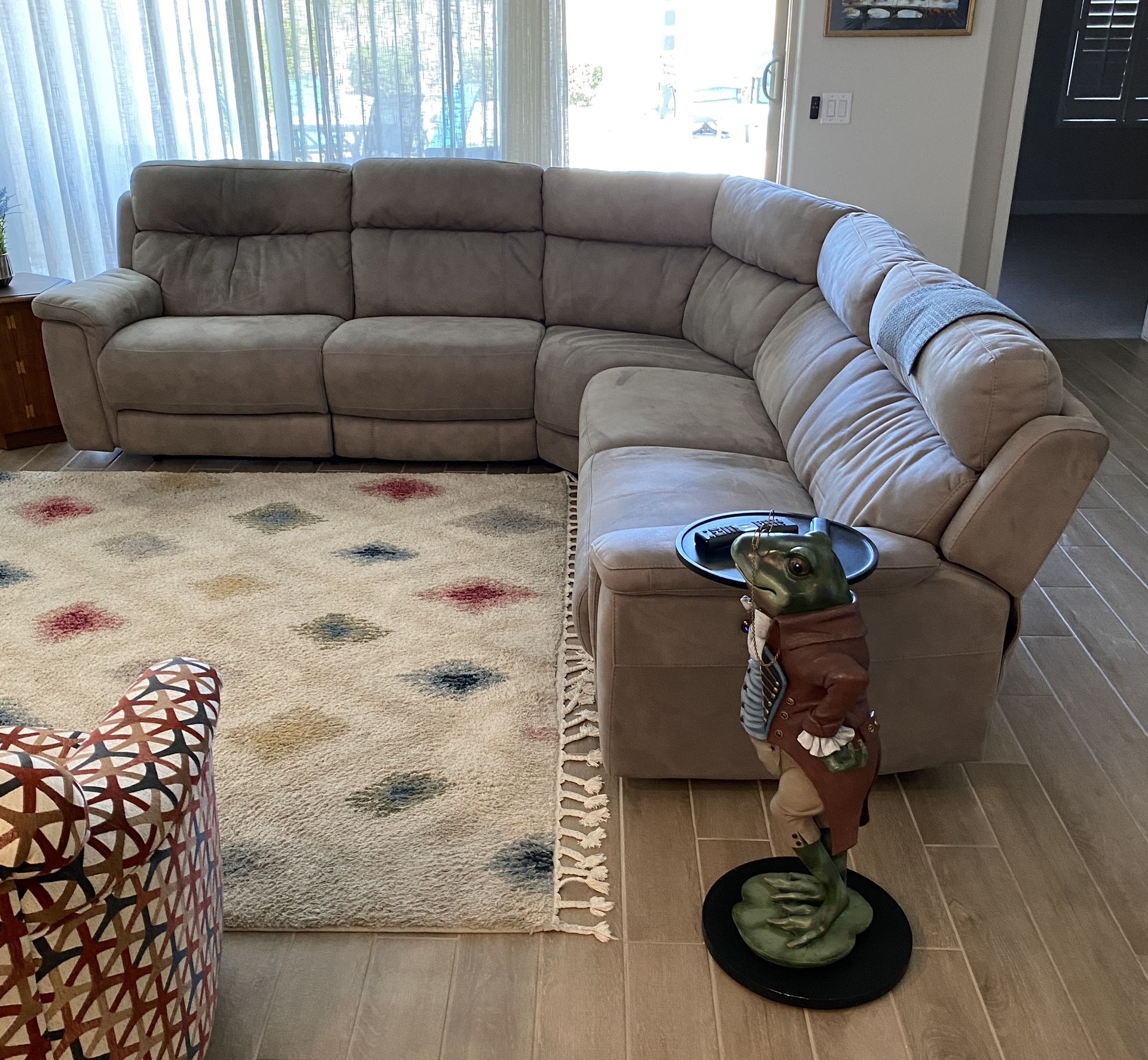 Sofa Five Piece Sectional With Three Power Recliner Sections