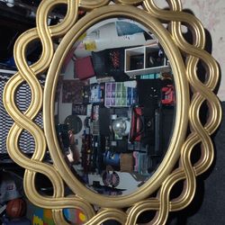 32" x 40" Beautiful Gilt Wood Framed Mirror