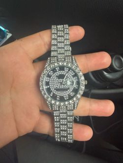 MODIYA QUARTZ DAY DATE MENS WATCH