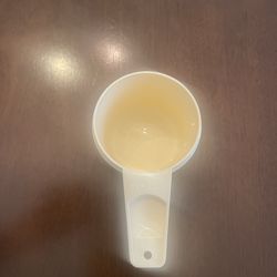 Vintage Tupperware measuring cup 2/3